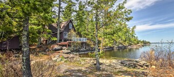 NY! Hyggelig Stop Island Cabin m / Boat Dock & Beach!