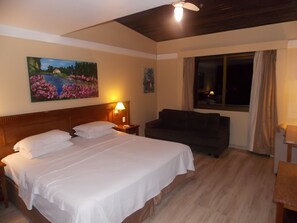 1 chambre, bureau, Wi-Fi, literie fournie
