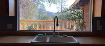 Manzanita View Mountain Getaway