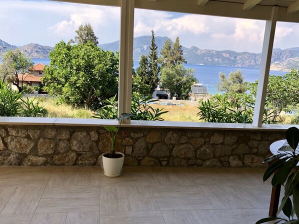 Property grounds - Casa Daphne stunning sea view, 200m to the beach and Selimiye Village center (Marmaris)