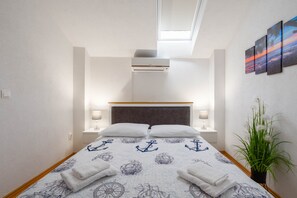 1 bedroom, desk, soundproofing, iron/ironing board