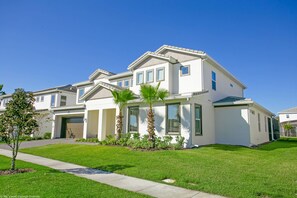 Exterior - Sonoma Resort 7 Bedroom Home with Pool (1849) (Kissimmee)