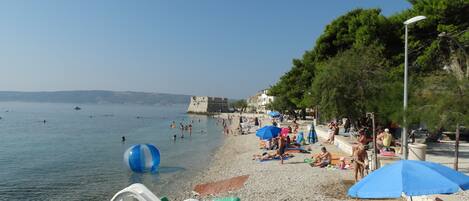 Sun-loungers