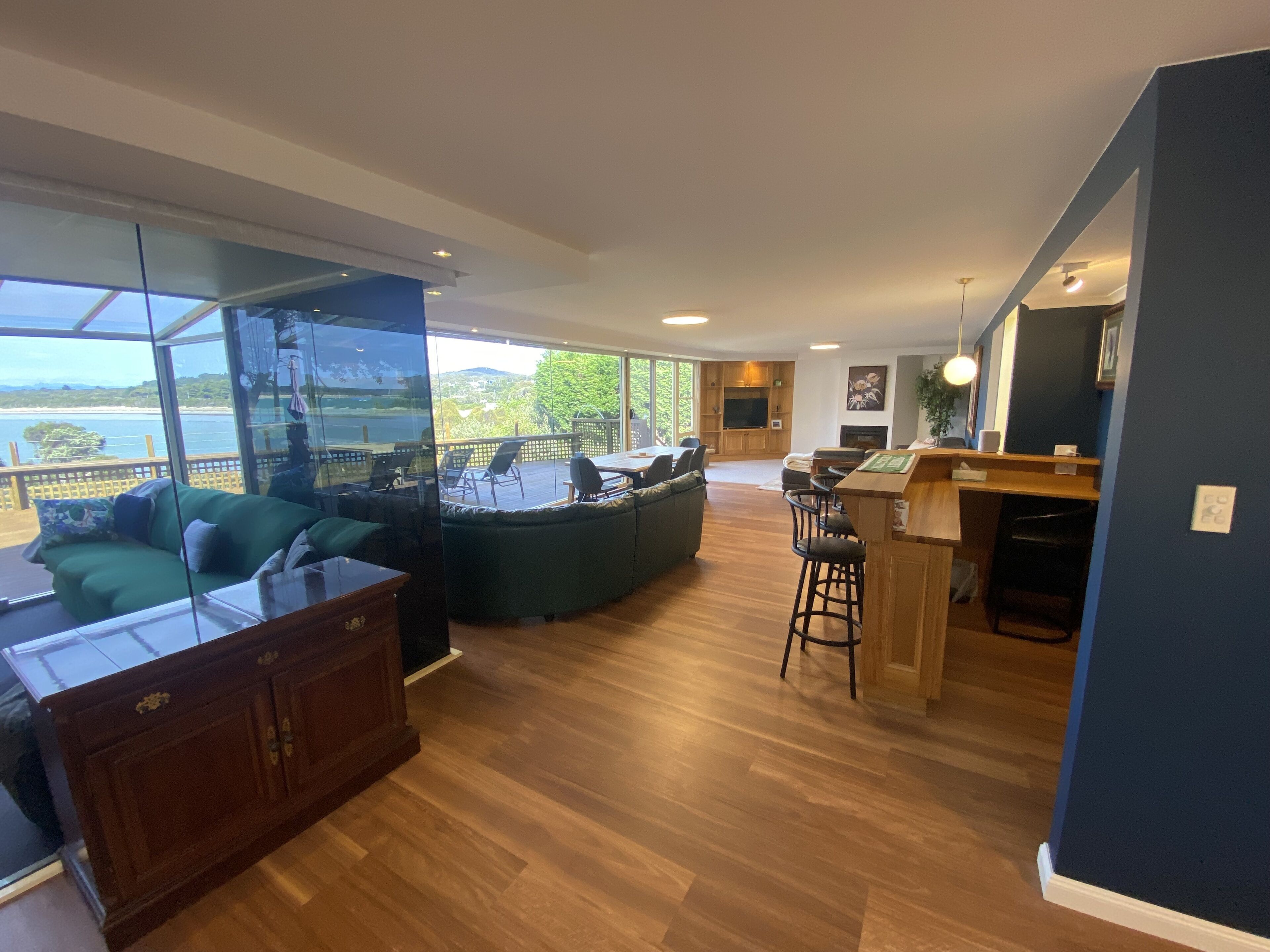 Beachfront Retreat with Direct Beach Access | Family Friendly — image 4