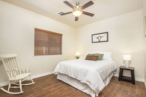 3 habitaciones, tabla de planchar con plancha y wifi gratis