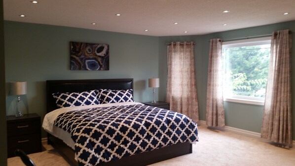 4 bedrooms, Internet, bed sheets