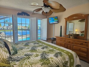 4 bedrooms, iron/ironing board, WiFi, bed sheets - Amazing Lake View House 2 Mls Disney (Kissimmee)