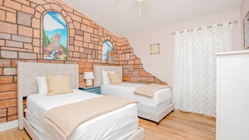 4 bedrooms, iron/ironing board, free WiFi, bed sheets