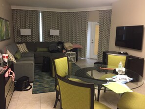 Interior - Thanksgiving in the land of Disney (Kissimmee)