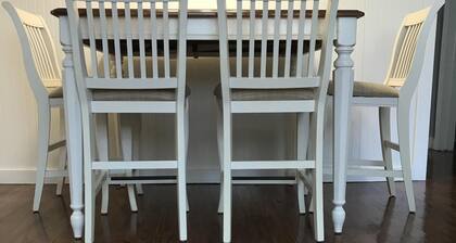 Vintage House Near Downtown & Beaches-Relax by the Fire Pit in Old Florida Vibes