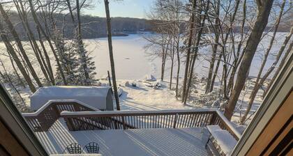 Spacious Lakefront Pocono Cottage with Dock, Game Room, Ski Nearby, Firepit