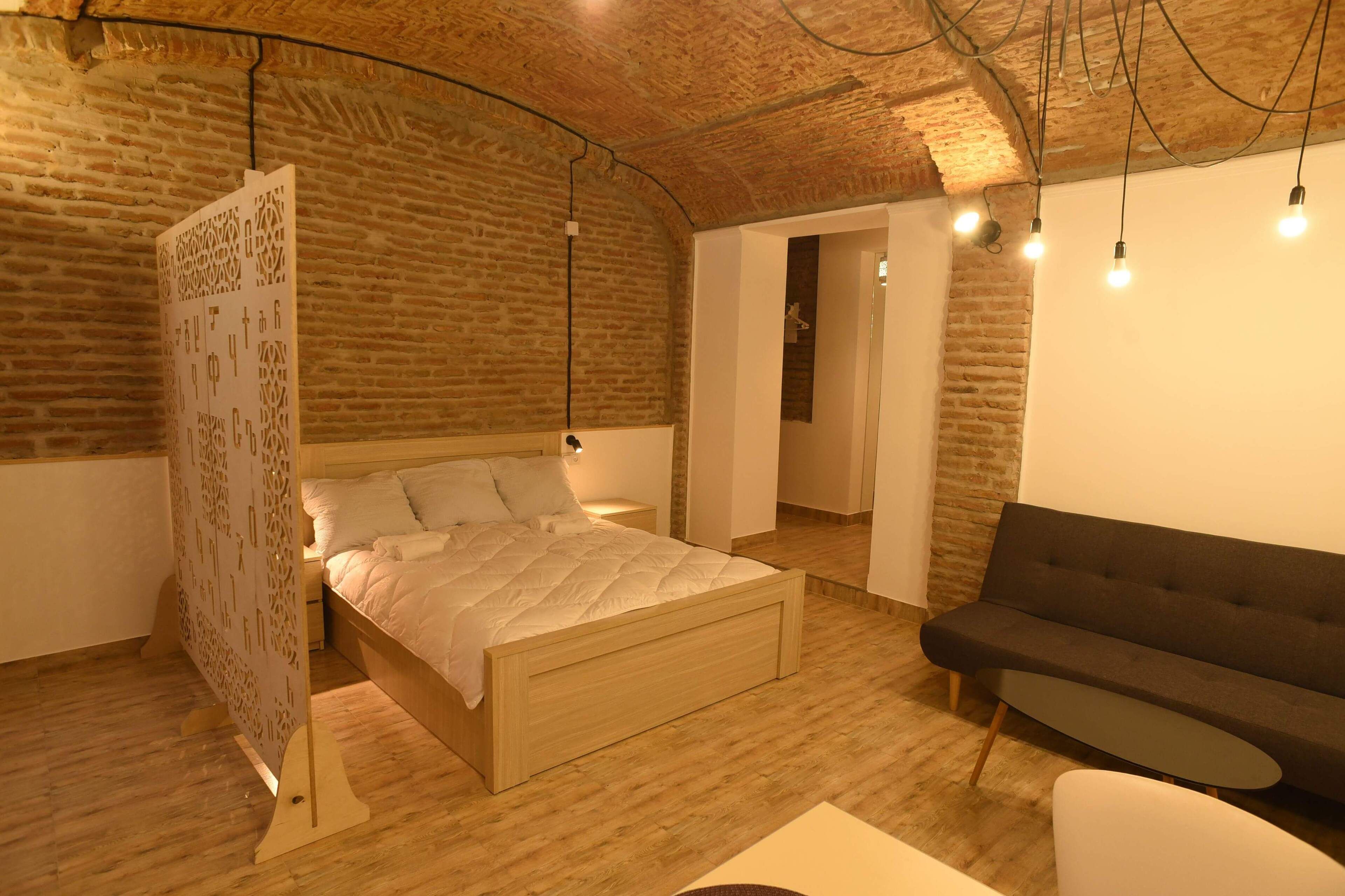 Bügeleisen/Bügelbrett, Internetzugang, Bettwäsche