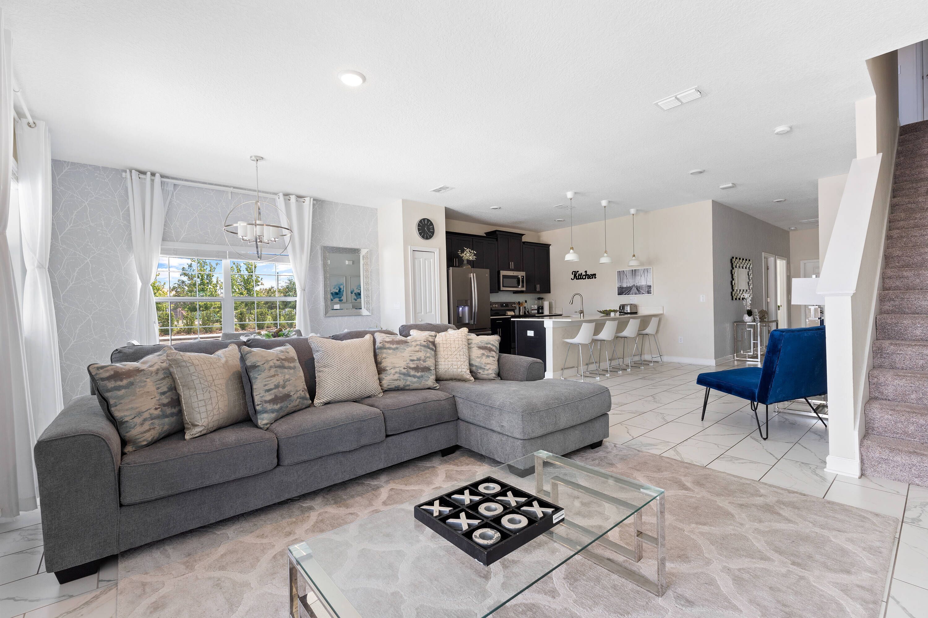 Luxury Decor 5 BR townhome with pool SL4928