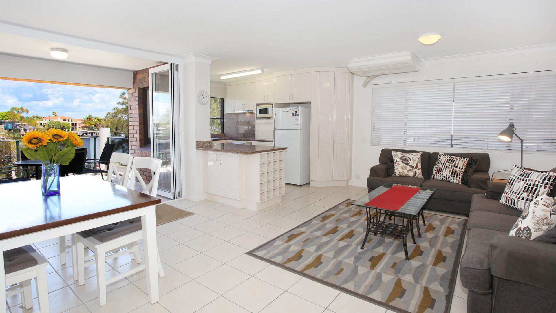 2 Bedroom Apartment in the heart of Mooloolaba — image 9