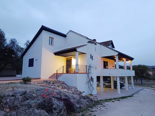 Charming penthouse, with views of the city (ideal for families)