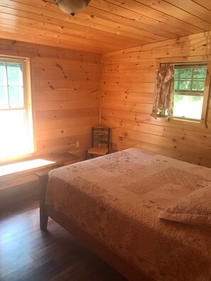 2 habitaciones, escritorio, wifi gratis y ropa de cama 