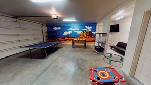 Game room - Cairn House - 4A7 (Moab)