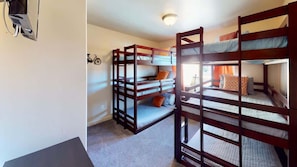 3 chambres, fer et planche à repasser, lit parapluie, Wi-Fi gratuit