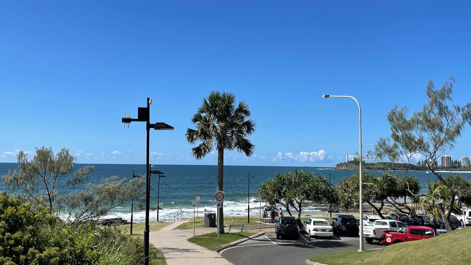 Oceans 201 by G1 Holidays - Three Bedroom Unit on Mooloolaba Esplanade — image 3