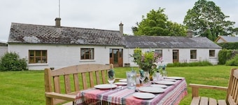 The Bunker, magnifique chalet spacieux au bord de la riviĂšre