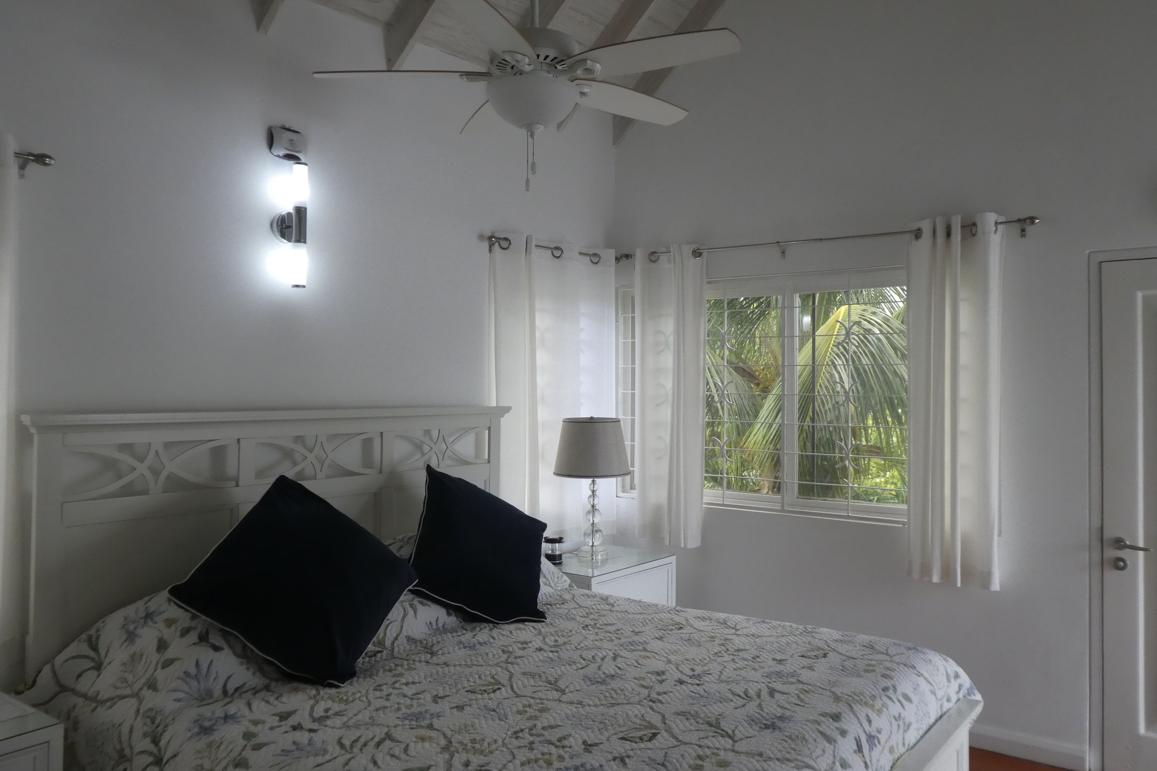4 bedrooms, in-room safe, iron/ironing board, travel crib