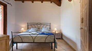 5 Schlafzimmer, Bügeleisen/Bügelbrett, WLAN, Bettwäsche