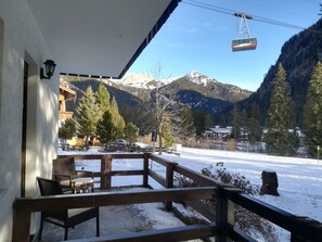Property grounds - Cësa Valeria - in der Nähe des Skigebiets Sellaronda / Dolomiten (Campitello di Fassa)