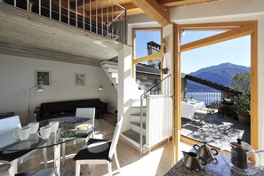 Outdoor dining - Belmonte Terrazzo, Pianello del Lario, Italy (Pianello del Lario)