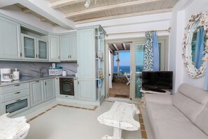 House, 2 Bedrooms, Sea View | Private kitchen | Fridge, microwave, oven, stovetop - Anthi House (Mykonos)