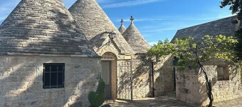 Luxury Family Trullo with Large Private Pool, Garden, Pizza Oven & BBQ (180m2)