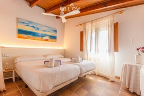 2 habitaciones, tabla de planchar con plancha y wifi gratis 