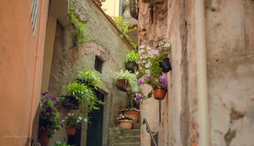 San Giovanni: Sea View, 2 AC BDR, Free Parking. From Train 200 mt walk