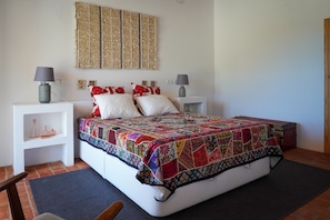 5 Schlafzimmer, Bügeleisen/Bügelbrett, WLAN, Bettwäsche