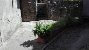 Enceinte de lâhĂ©bergement