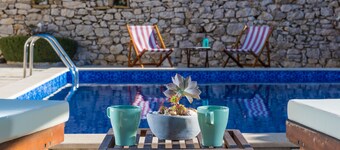 Wellness & spa Villa Spirini Dvori - heated seasonal pool, sauna, hot tub