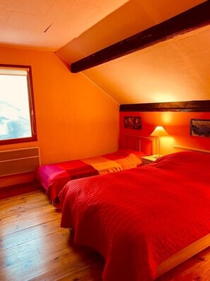 5 Schlafzimmer, Bügeleisen/Bügelbrett, kostenloses WLAN