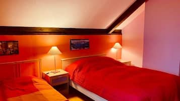 5 chambres, fer et planche à repasser, Wi-Fi gratuit