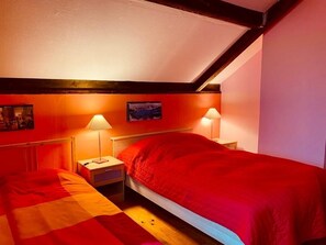 5 chambres, fer et planche à repasser, Wi-Fi gratuit