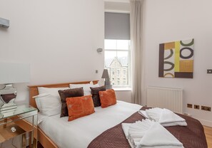 1 chambre, literie hypoallergénique, Wi-Fi gratuit, draps fournis