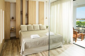 4 bedrooms, iron/ironing board, WiFi, bed sheets - Lux Villa with Private Pool★Beach at 150mt ★ Sea View★ 15-20% OFF for 2018 (Chania)