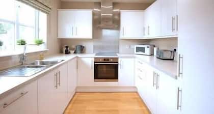 Strathallan - Luxury 3-bedroom Apartment, Gleneagles Village, 21 Windsor Gardens
