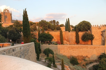 Image of "The Balcony of the Tagus". Historic helmet. Garage. Wifi!!.