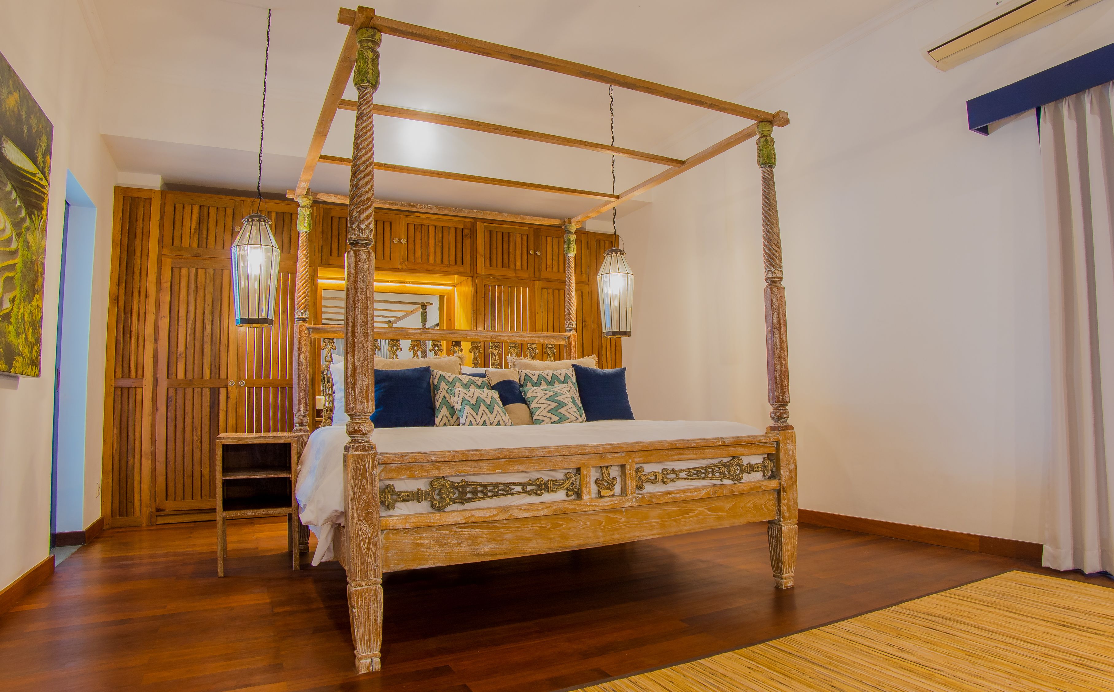 Premium Suite, 1 Queen Bed, Terrace, Garden View | In-room safe, desk, free WiFi