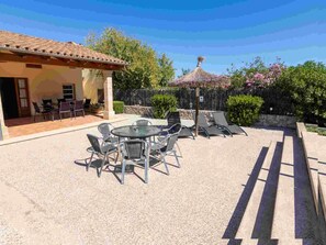 Outdoor dining - Can Bajoca 2 , beautiful peaceful surroundings (Pollensa)