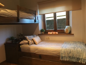 3 bedrooms, desk, iron/ironing board, travel cot