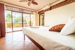 1 bedroom, in-room safe, iron/ironing board, free WiFi