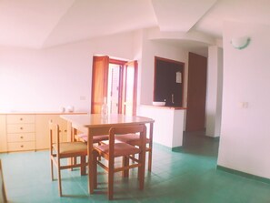 Dining - Penthouse with direct access to the beach (Palinuro)