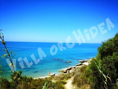 Villa Orchidea + Garden + parking and motorcycle parking + all the comforts