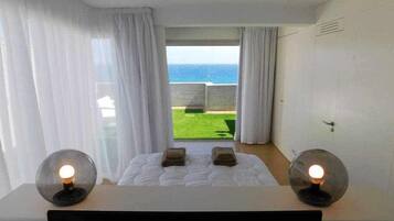 1 slaapkamer, een strijkplank/strijkijzer, reisbedje, wifi