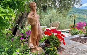 تفاصيل الفندق من الخارج